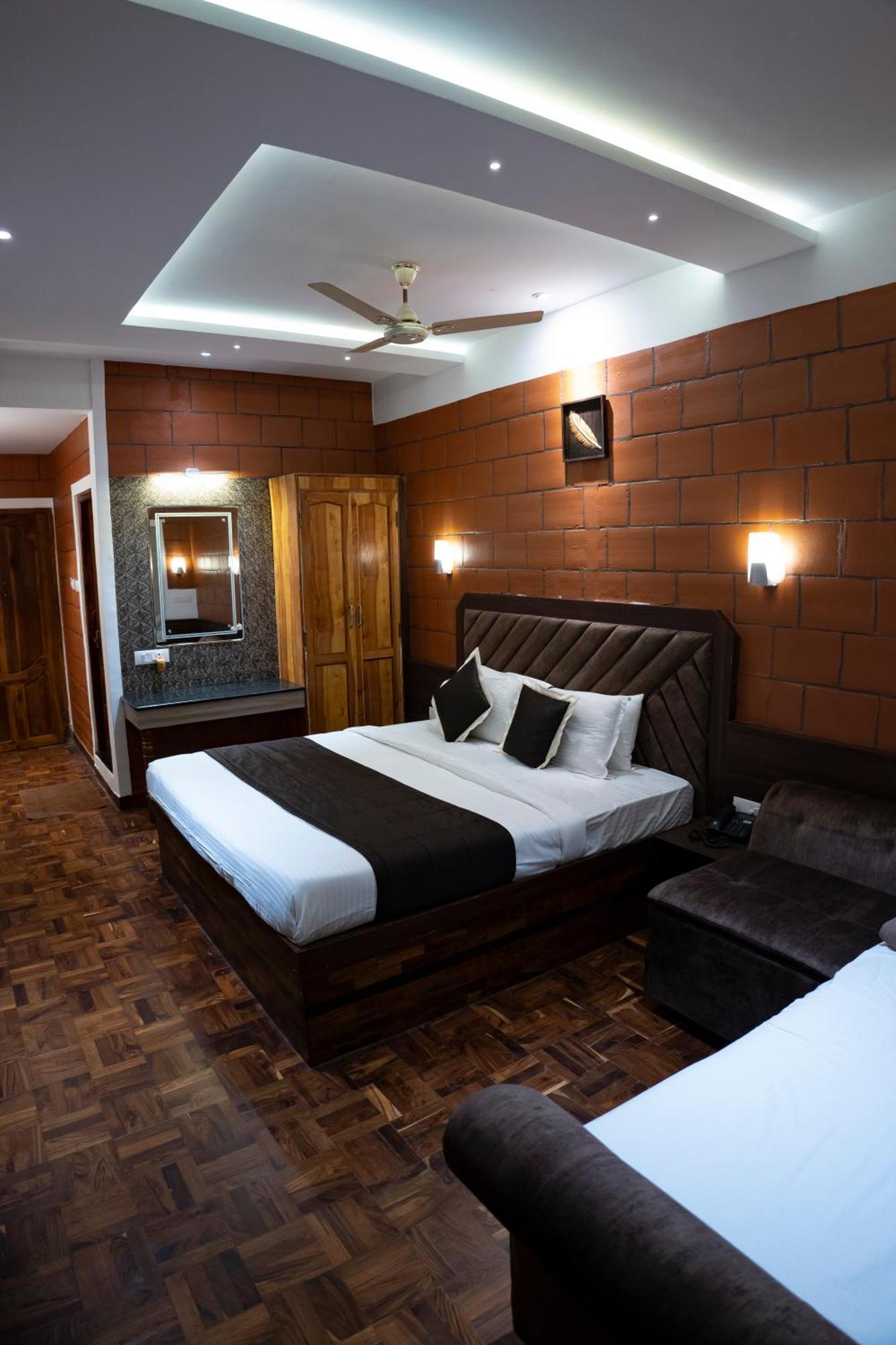 The Nest Inn Resort 마시나구디 외부 사진